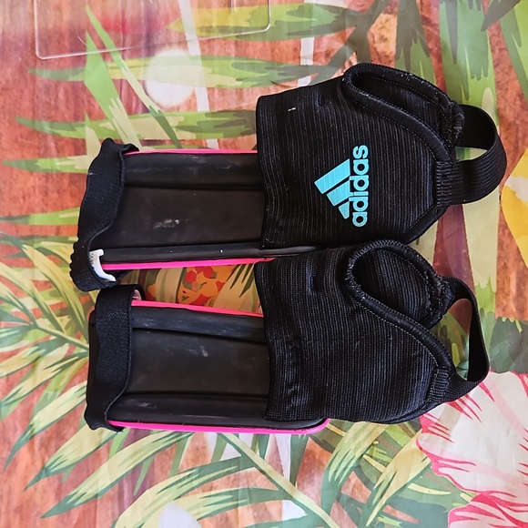 A1) Adidas shin guards - Picture 2 of 4